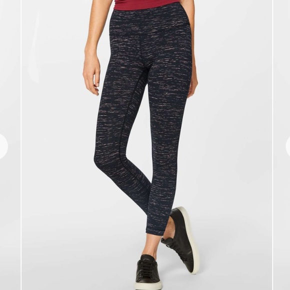 lululemon athletica Pants - Lululemon Wunder Unders 25”
